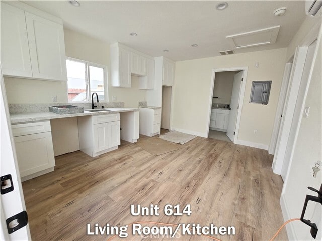 Building Photo - 614 W 84th St Rental