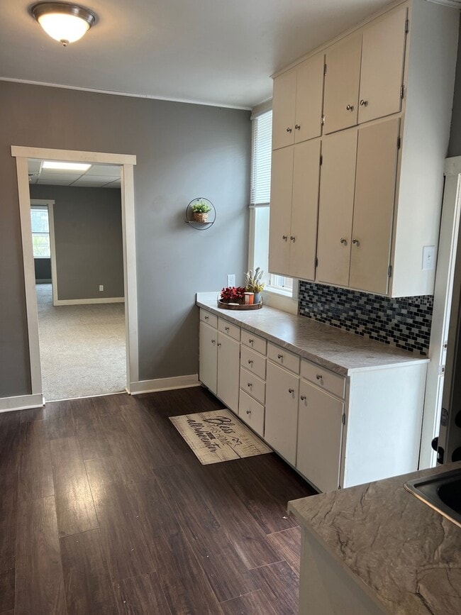 Photo - 590 E Division St Unit 1A