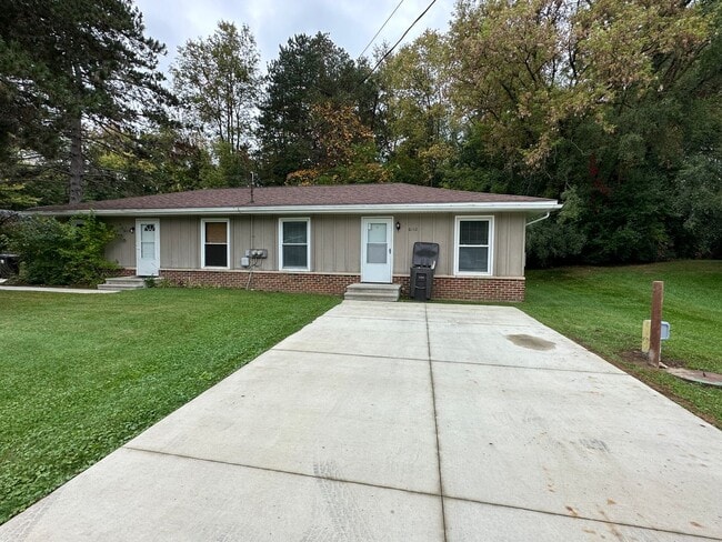 Building Photo - 6110 Scotch Blue Dr Unit Scotch Blue 6110