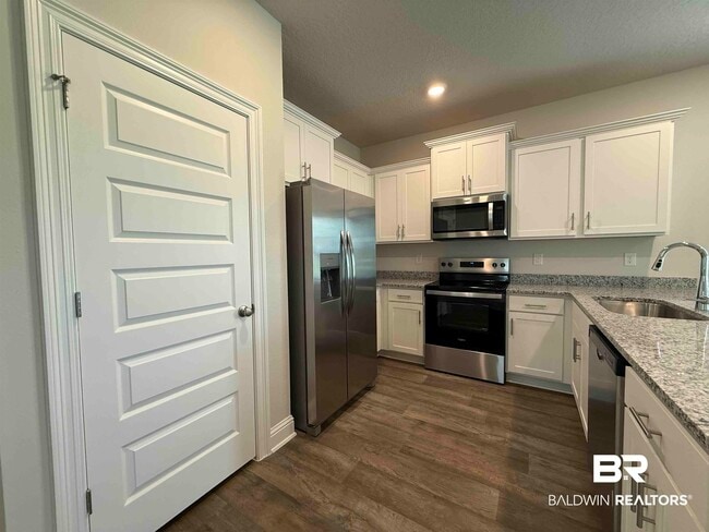 Photo - 19130 Treehill Ln
