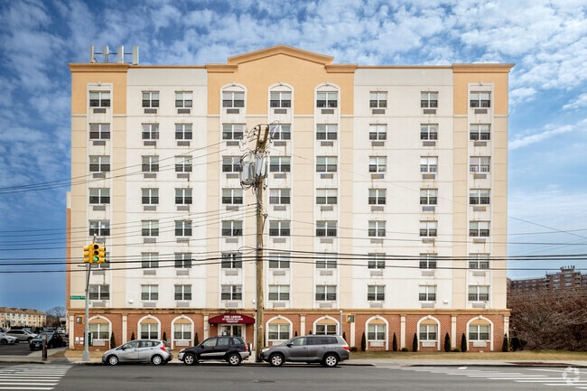 Photo - The Arbor at Locust Manor