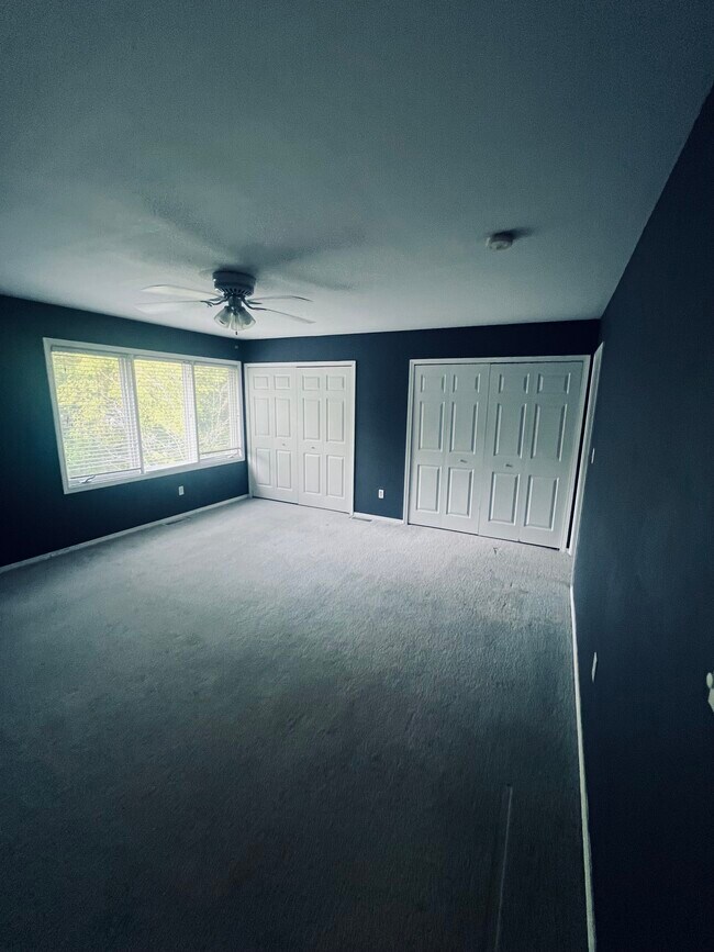 Photo - 803 Hampton Cir Townhome