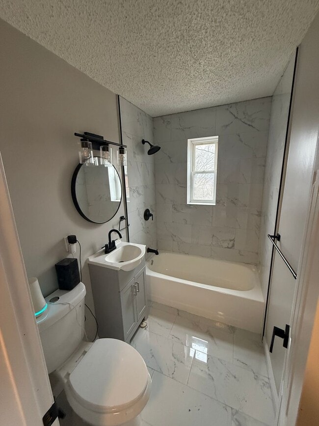 Photo - Beautiful 3 Bedroom 2 bath Townhome Conveniently Located and updated