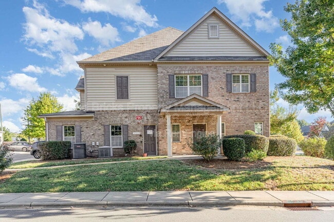 Photo - 15125 Jade St