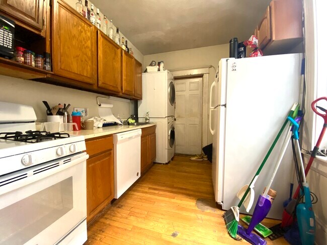 Photo - 39 Park Vale Ave Apartments Unit 2