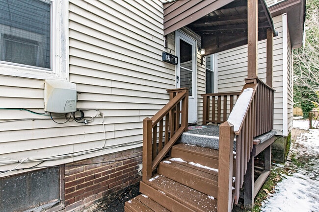 Photo - 32 Walnut St