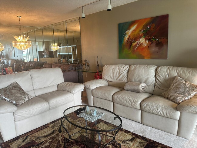 Photo - 605 Oaks Dr Unit 1009