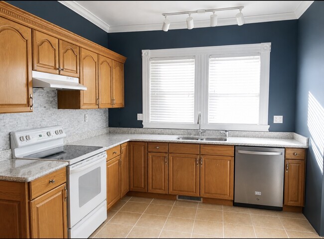 10 Mineral St Unit Rental