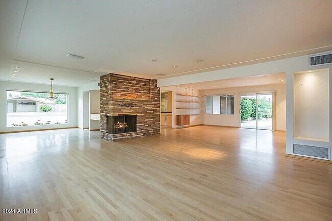 Photo - 3643 E Pierson St