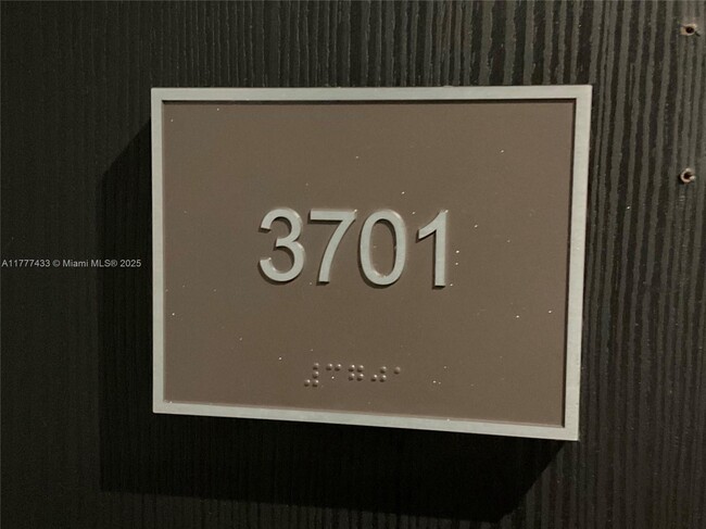 Building Photo - 1850 S Ocean Dr Unit 3701 Rental