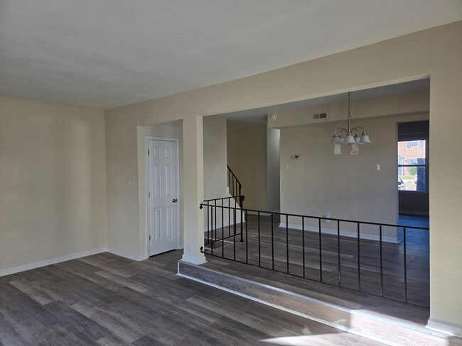 Photo - 1100 Clear Springs Rd