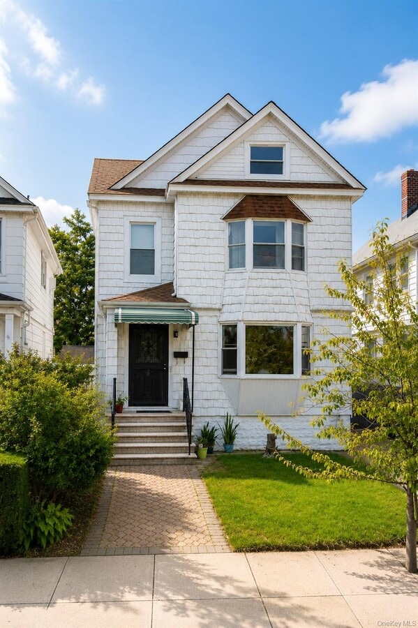 Photo - 147-08 33rd Ave