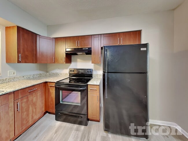 Photo - 604 Barkfield Loop