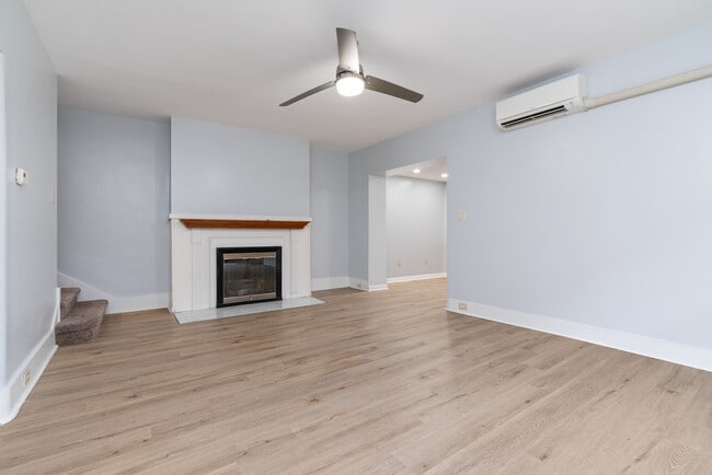 Photo - 5905 Hobart St