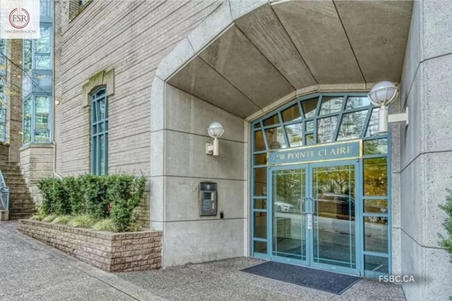 1238 Melville St Unit Pointe Claire