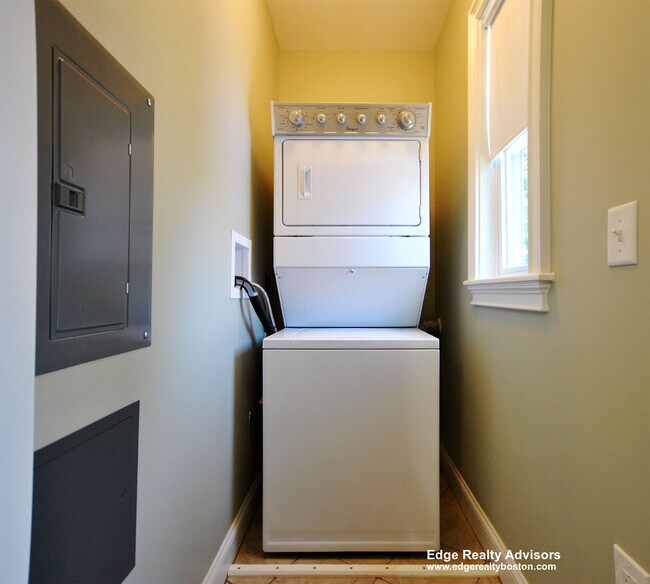 Photo - 40 Turner St Unit 3