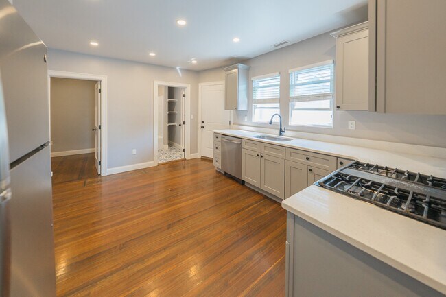 Photo - 42 Vernal St