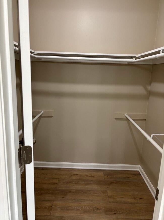 Photo - 648 Prince Phillip Way