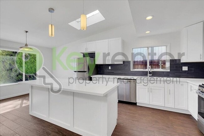 Photo - 8133 Molokai Way