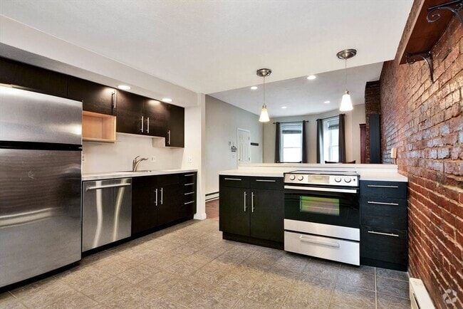 Building Photo - 385 Meridian St Unit #1 Rental