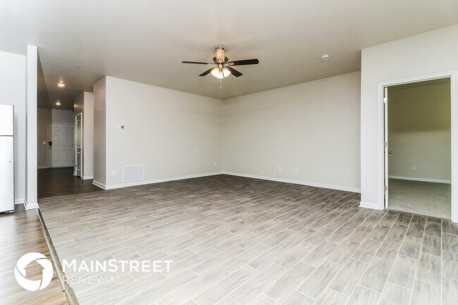 Photo - 80 Randette Dr