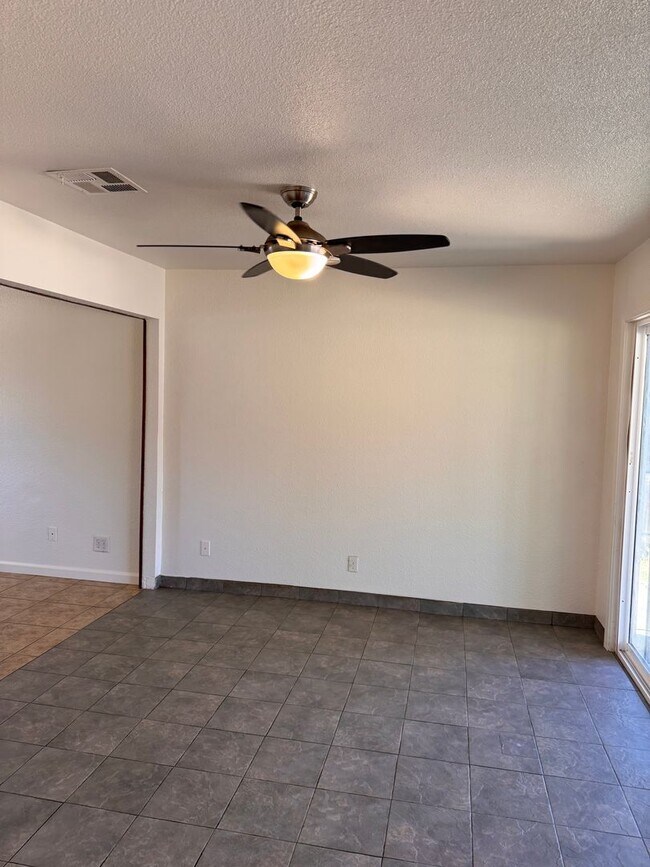 Photo - 4 Bedroom 2 Bath Ranch Style Home in Lemoore