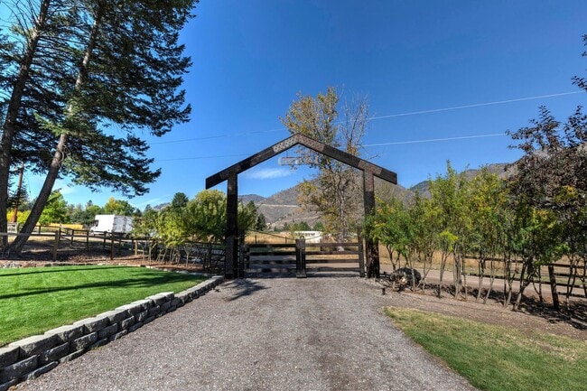 Photo - Lolo 4 bedroom, 2 bath, 2,520 Sq. Ft. home...