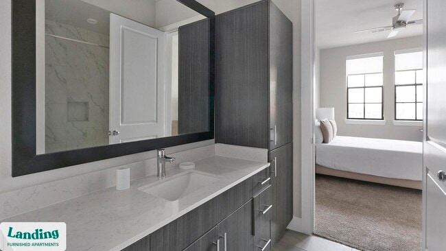 1215 Sawyer St Unit 328
