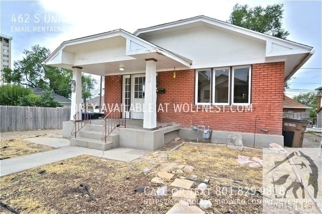 Photo - 462 S University St
