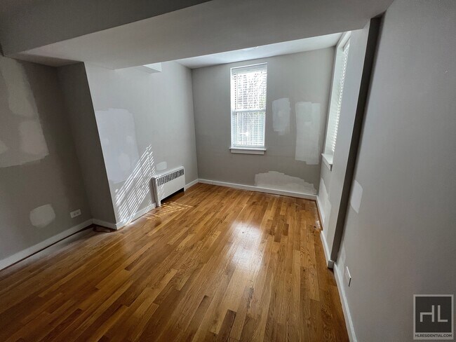 Photo - Amazing Coop in Riverdale! Unit 1C