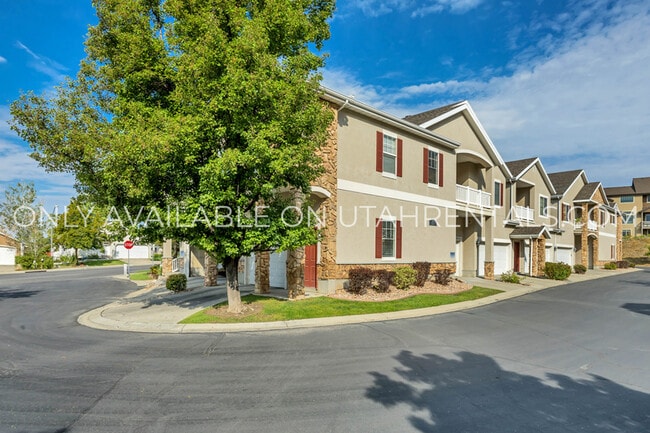 Building Photo - 1028 Canyon Vista Rd Unit 3