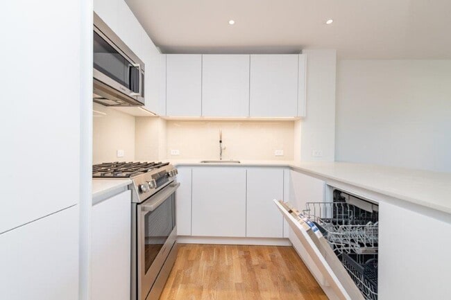 Photo - 1410 Columbia Rd Unit 4K