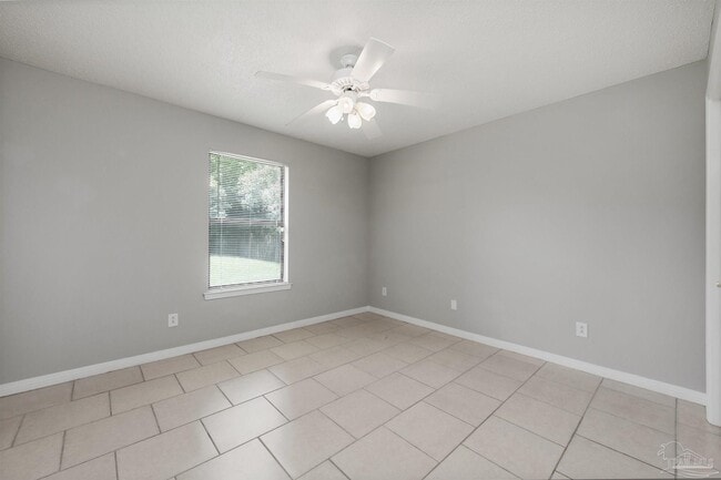 Photo - 3868 Mariners Dr