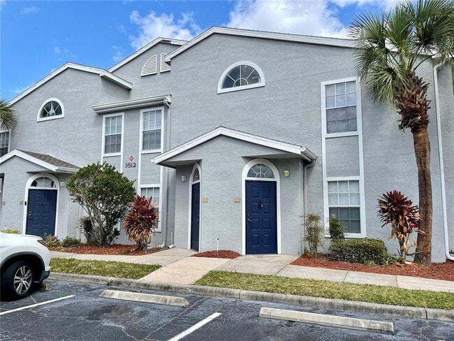 Building Photo - 1612 Columbia Arms Cir Unit 137 Rental