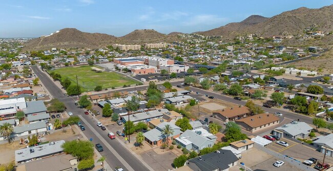 Photo - UPDATED PHOENIX RENTAL – 3 BED, 2 BATH NEA... Unit A