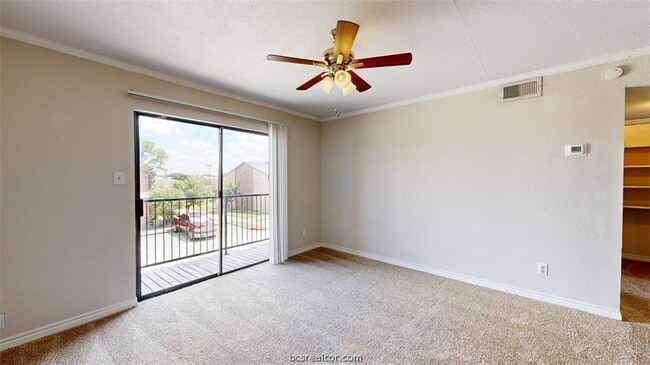 Photo - 904 University Oaks Blvd Unidad 85