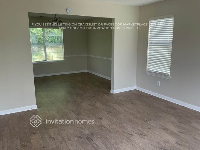 Photo - 597 Lakewater View Dr