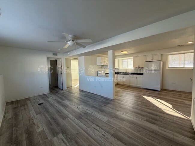 Photo - 284 W Windsor Terrace Unidad 2