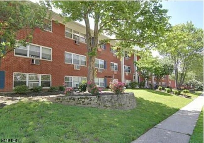 Photo - 220 W Sumner Ave Unit 101