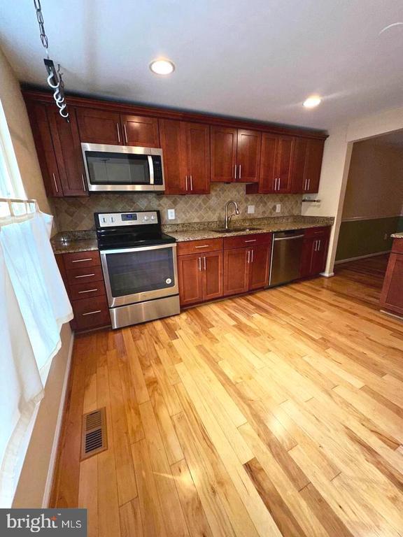 Building Photo - 5718 Wood Mouse Ct