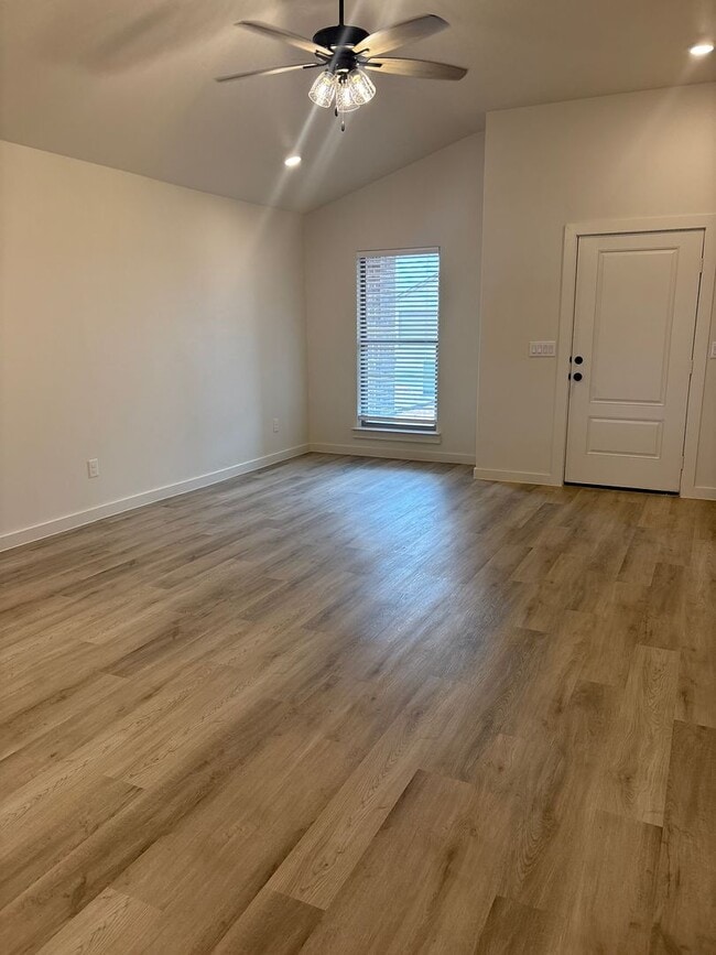 Photo - This Wont Last Long!!!