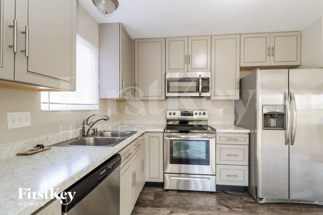 Photo - 53 Wooded Ridge Dr