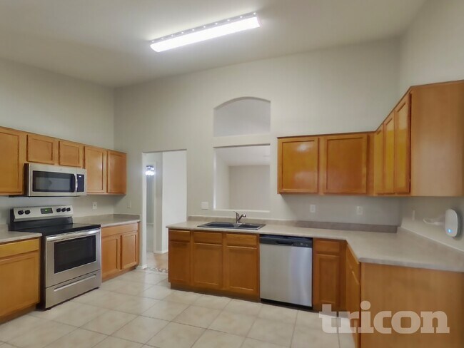 Photo - 2601 S 79th Dr