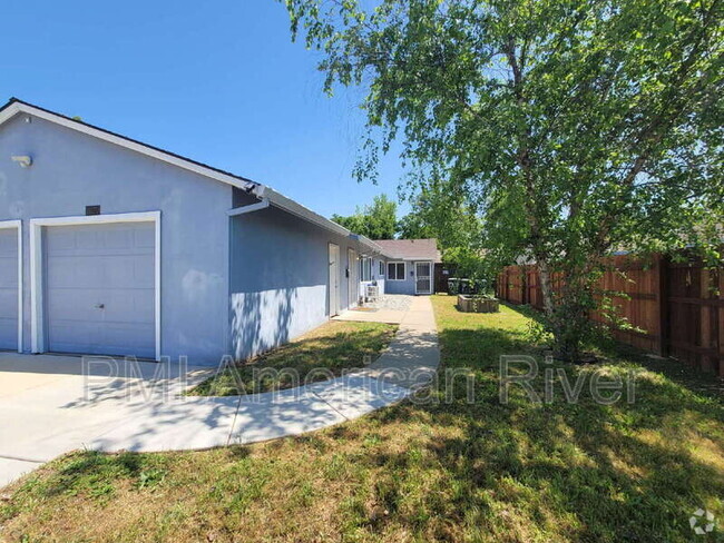 Building Photo - 10370 S White Rock Rd Rental