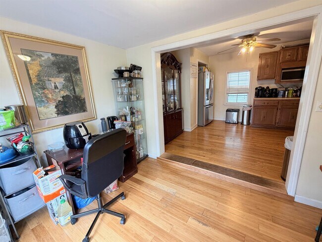 Photo - 6 Marie Ave Unidad 1