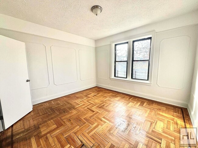 Photo - 66 STREET Unit 1