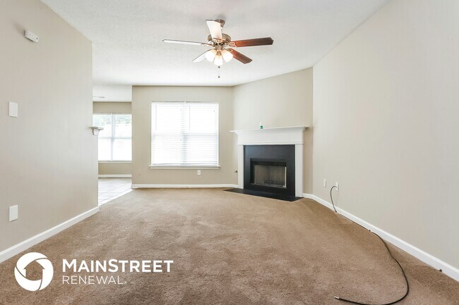 Photo - 400 Canoga Ct