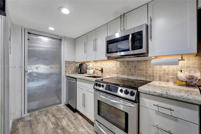 Photo - 4121 NW 26th St Unidad T16