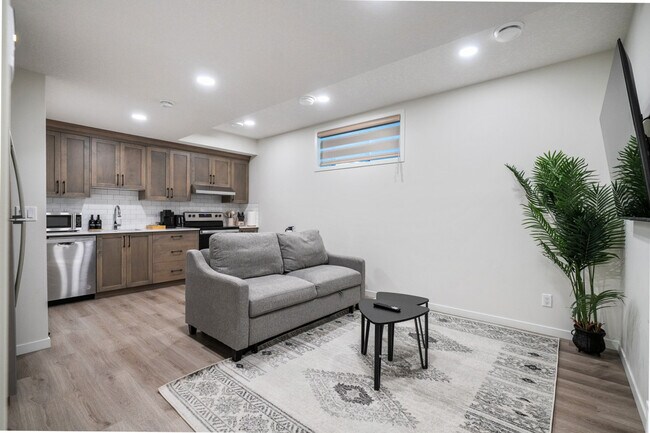 Photo - 147 Edith Dr NW Unit ID1314521P