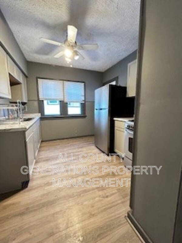 Photo - 13309 Christine Ave